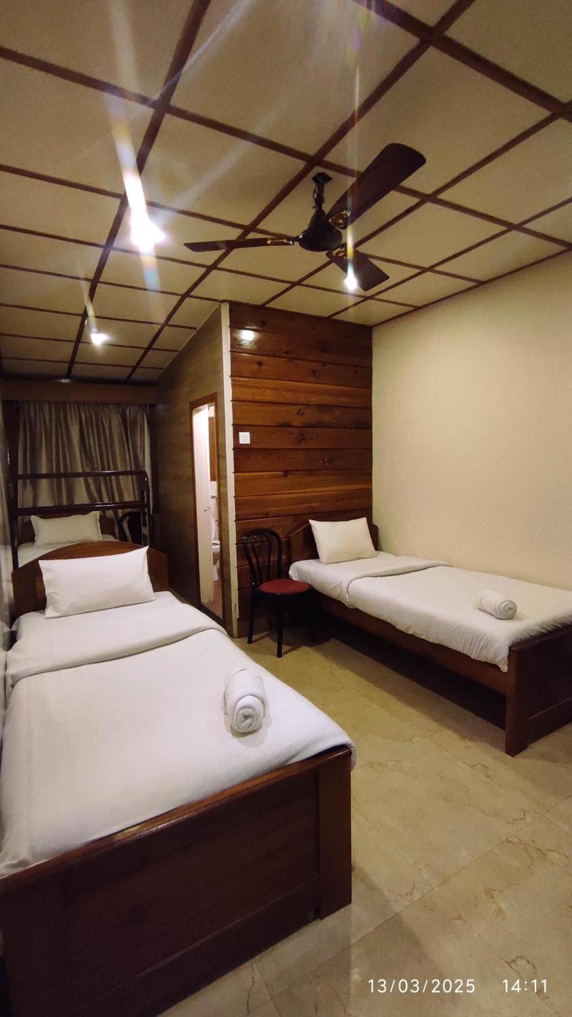 Baba Tourist Lodge Shillong Ngoại thất bức ảnh