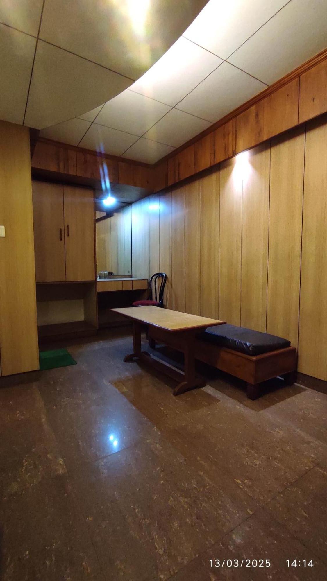 Baba Tourist Lodge Shillong Ngoại thất bức ảnh